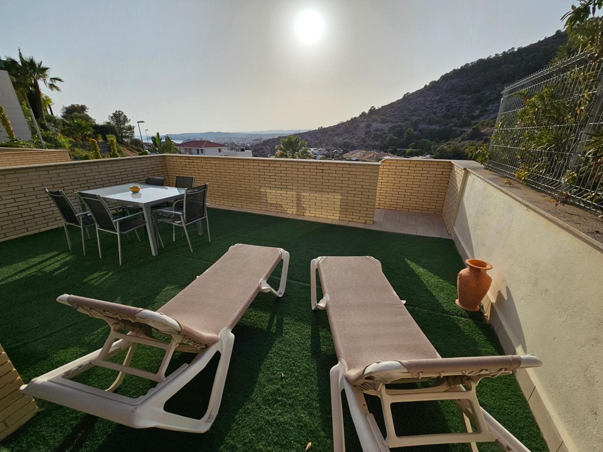 Duplex Moderno 3 Hab Parking, Vistas Al Mar Y Terraza Apartment Sitges Bagian luar foto